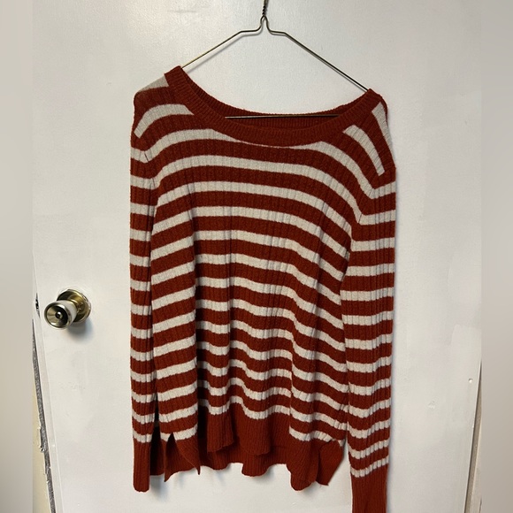 Stripped Burnt Orange sweater - Picture 1 of 3
